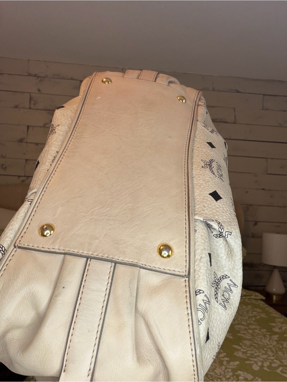 MCM Cream Visetos Dome Satchel with Gold Plaque - Picture 5 of 7